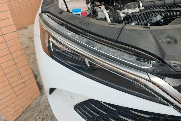 Used BYD Qin L 2025 DM-i Smart Drive 80KM Superior Model Right Front Headlight