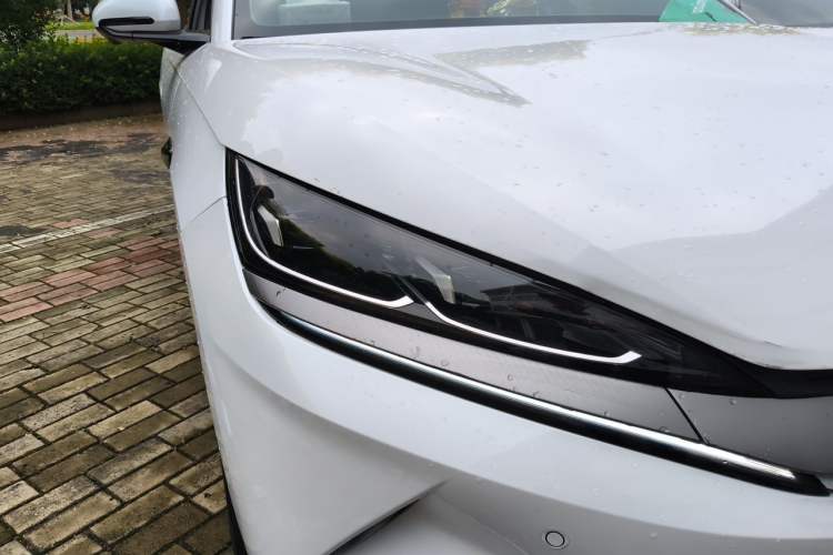 Used BYD Qin L 2025 EV 545KM Beyond Version Right Front Headlight
