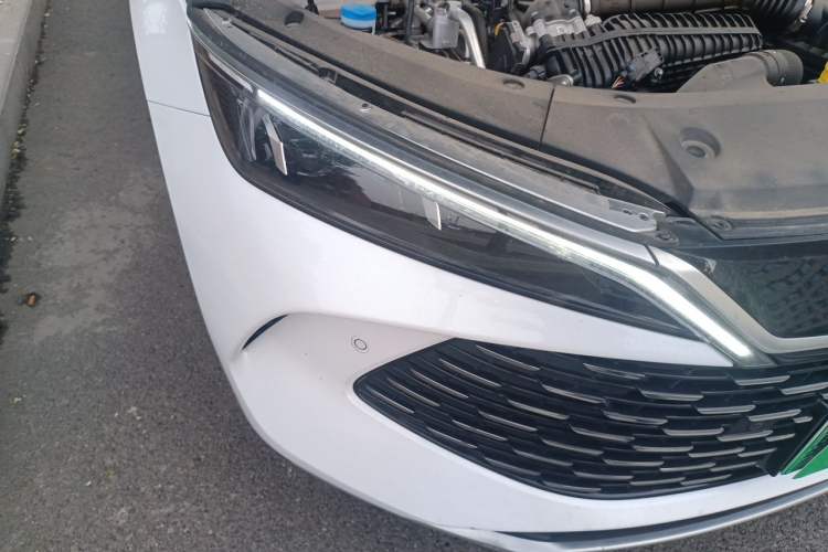 Used BYD Qin L 2025 DM-i Smart Drive 80KM Leading Model Right Front Headlight