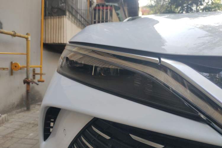 Used BYD Qin L 2025 DM-i Smart Drive 80KM Leading Model Right Front Headlight
