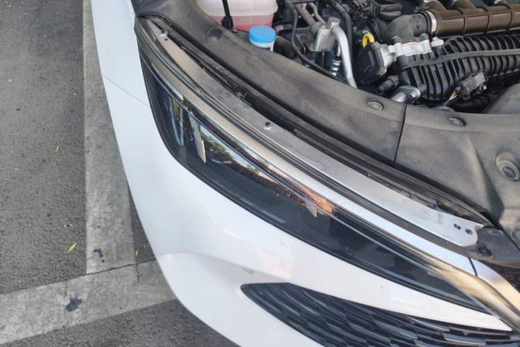 Used BYD Qin L 2025 DM-i Smart Drive 80KM Leading Model Right Front Headlight