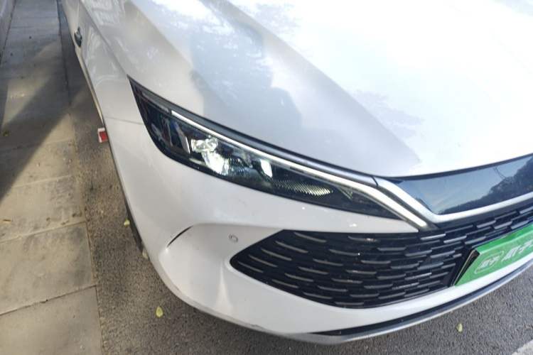 Used BYD Qin L 2025 DM-i Smart Drive 120KM Leading Model Right Front Headlight