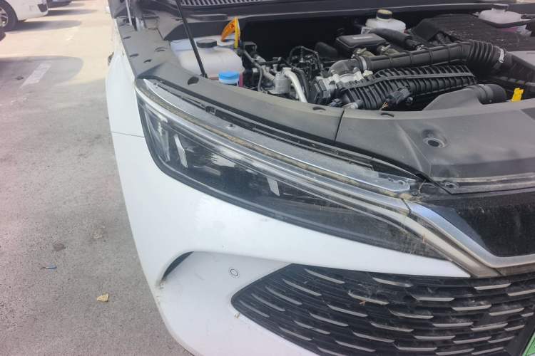 Used BYD Qin L 2025 DM-i Smart Drive 80KM Leading Model Right Front Headlight