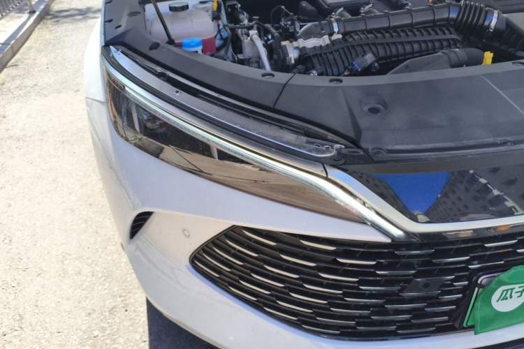 Used BYD Qin L 2025 DM-i Smart Drive 80KM Leading Model Right Front Headlight