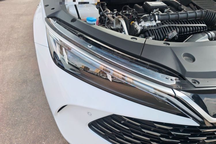 Used BYD Qin L 2025 DM-i Smart Drive 80KM Leading Model Right Front Headlight