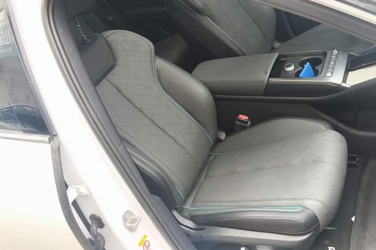 Used BYD Qin L 2025 EV 545KM Excellence Edition Right Front Seat