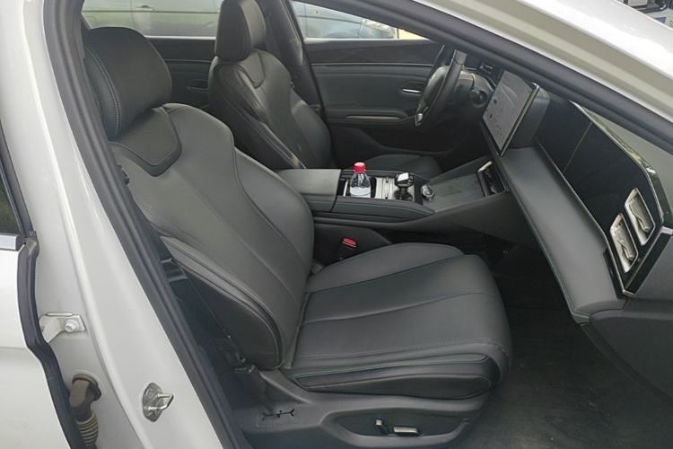 Used BYD Qin L 2025 DM-i Smart Drive 120KM Superior Model Right Front Seat