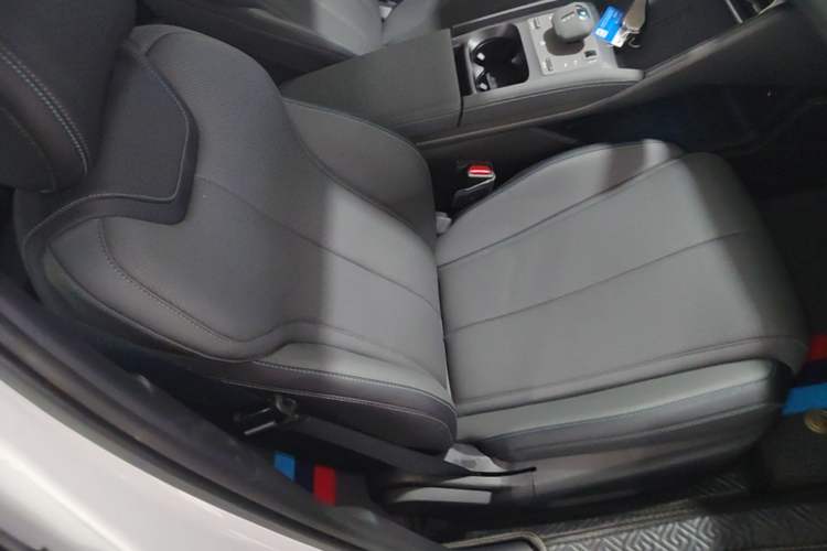 Used BYD Qin L 2025 DM-i Smart Drive 80KM Leading Model Right Front Seat