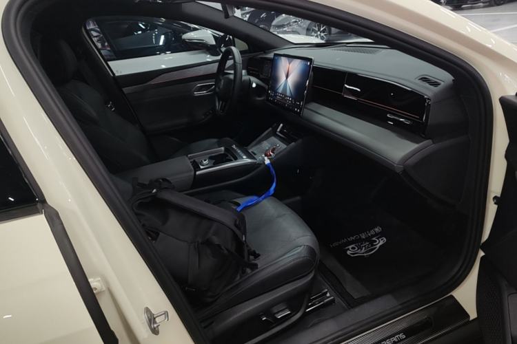Used BYD Qin L 2025 EV 545KM Excellence Edition Right Front Seat