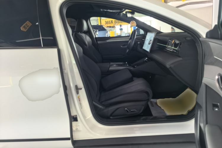 Used BYD Qin L 2025 EV 545KM Beyond Version Right Front Seat