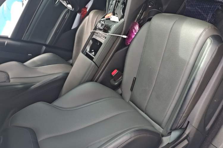 Used BYD Qin L 2025 DM-i Smart Drive 80KM Leading Model Right Front Seat