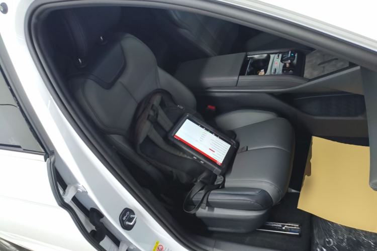 Used BYD Qin L 2025 DM-i Smart Drive 80KM Leading Model Right Front Seat