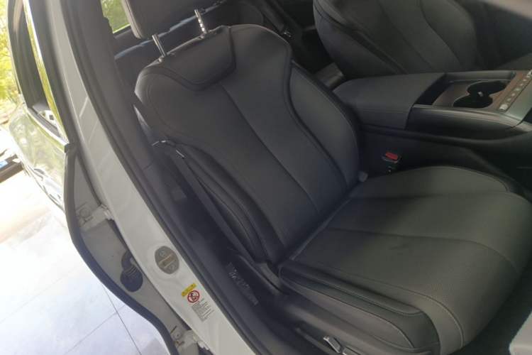 Used BYD Qin L 2025 EV 545KM Beyond Version Right Front Seat
