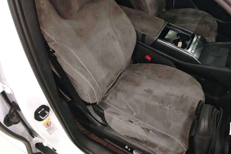 Used BYD Qin L 2025 EV 545KM Beyond Version Right Front Seat