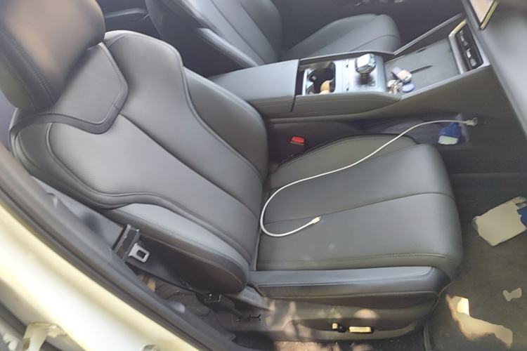 Used BYD Qin L 2025 DM-i Smart Drive 120KM Superior Model Right Front Seat