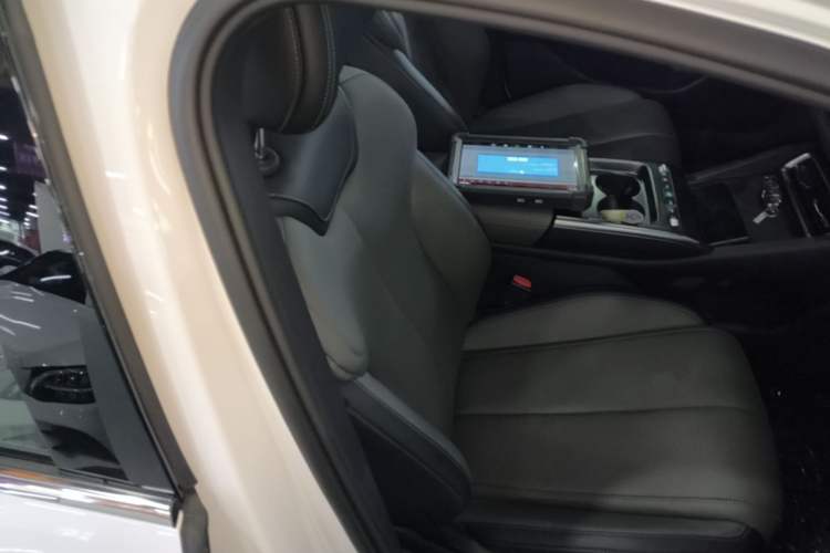 Used BYD Qin L 2025 EV 545KM Beyond Version Right Front Seat