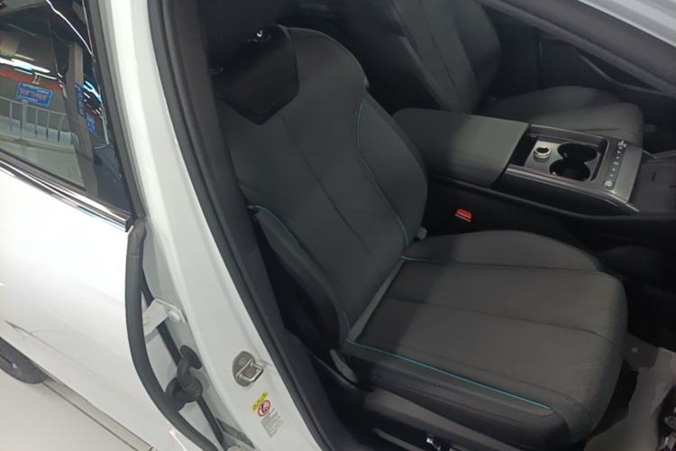 Used BYD Qin L 2025 EV 545KM Excellence Edition Right Front Seat