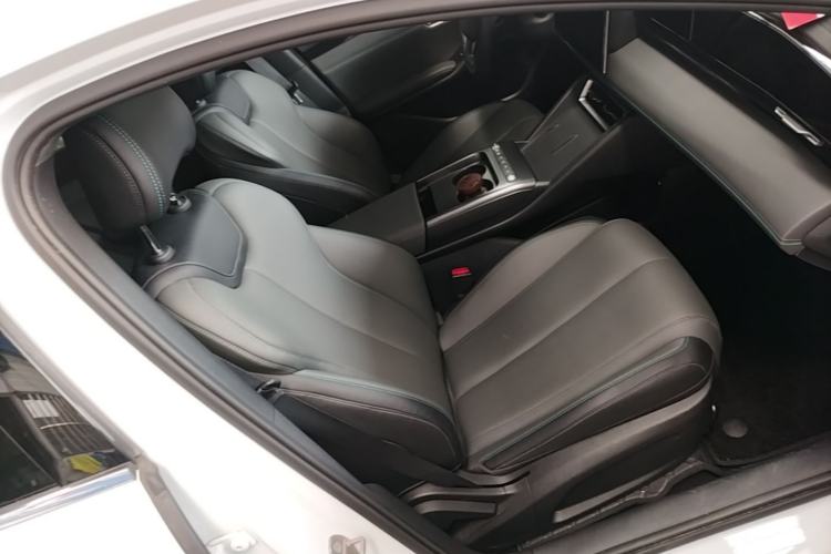 Used BYD Qin L 2025 EV 470KM Leading Edition Right Front Seat
