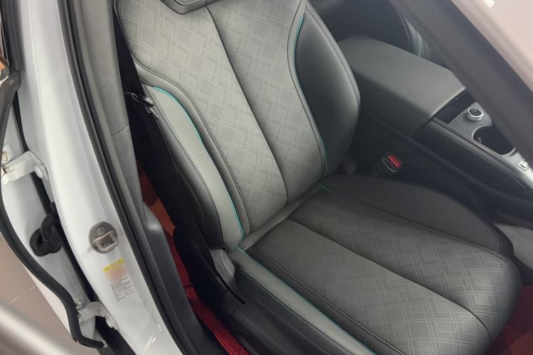 Used BYD Qin L 2025 EV 545KM Excellence Edition Right Front Seat