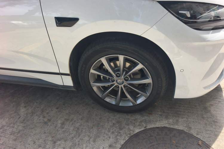 Used BYD Qin L 2025 EV 545KM Beyond Version Right Front Wheel Hub