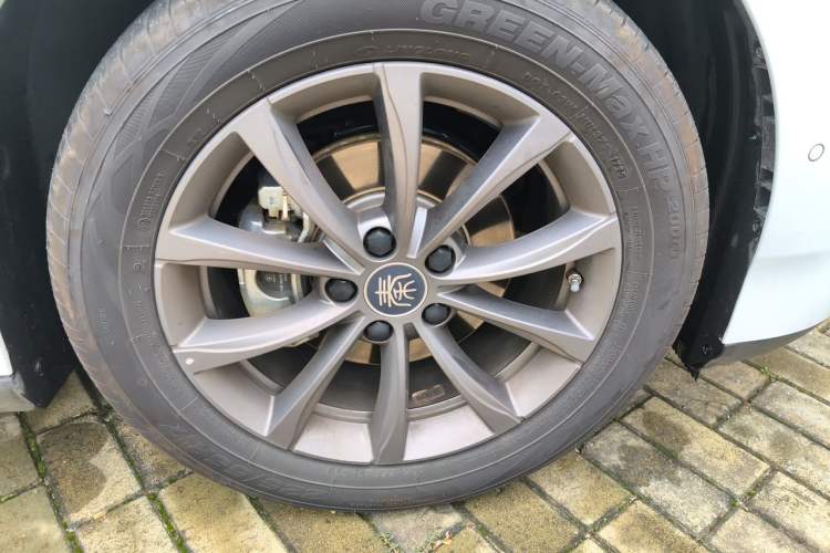 Used BYD Qin L 2025 EV 545KM Beyond Version Right Front Wheel Hub