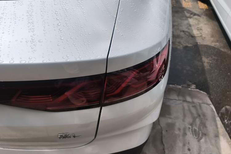 Used BYD Qin L 2025 DM-i Smart Drive 120KM Leading Model Right Rear Taillight