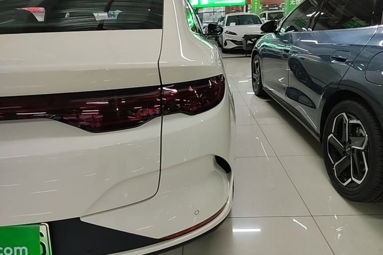 Used BYD Qin L 2025 EV 545KM Excellence Edition Right Rear Taillight
