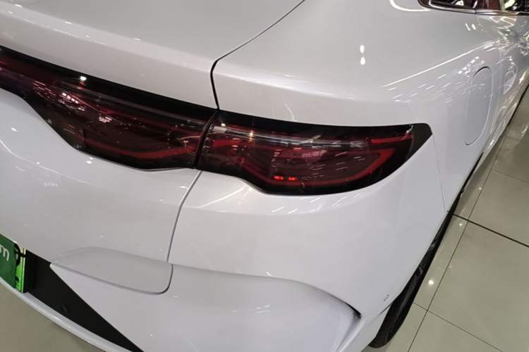 Used BYD Qin L 2025 EV 545KM Beyond Version Right Rear Taillight
