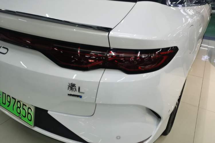 Used BYD Qin L 2025 EV 545KM Excellence Edition Right Rear Taillight