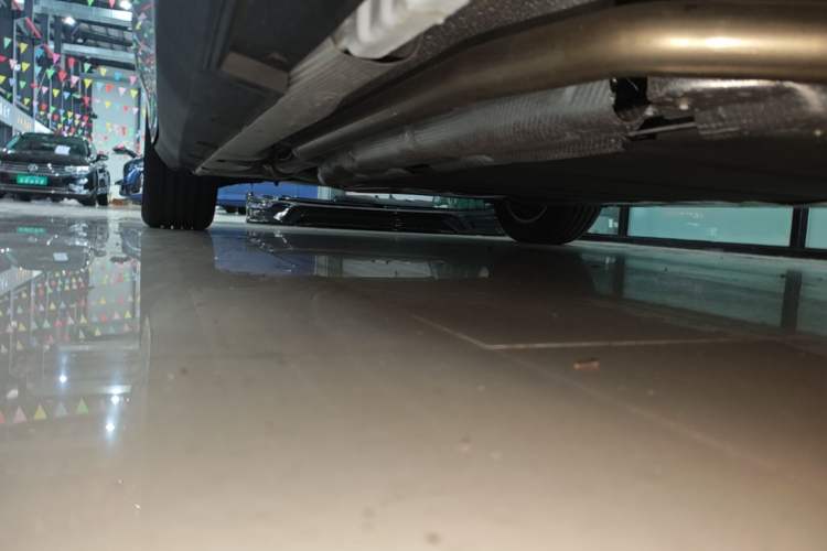 Used BYD Qin L 2025 DM-i Smart Drive 120KM Superior Model Right Side Sill