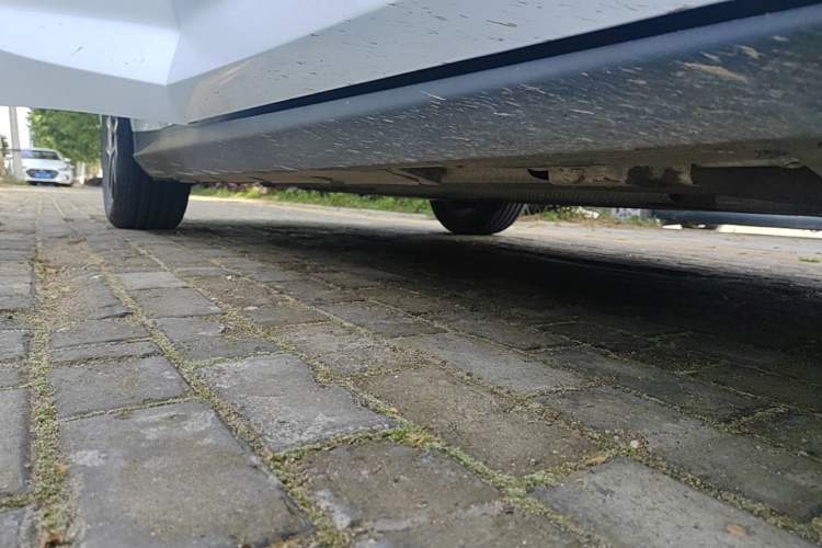 Used BYD Qin L 2025 DM-i Smart Drive 120KM Superior Model Right Side Sill