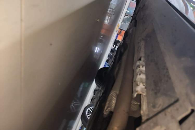 Used BYD Qin L 2025 DM-i Smart Drive 80KM Leading Model Right Side Sill