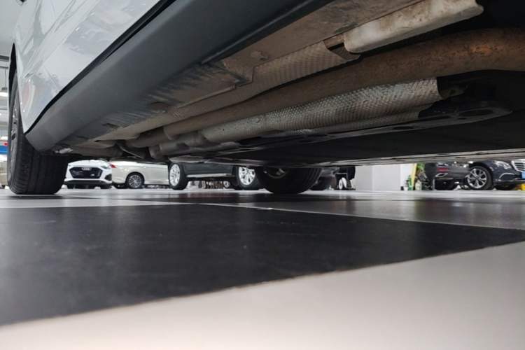 Used BYD Qin L 2025 DM-i Smart Drive 80KM Leading Model Right Side Sill