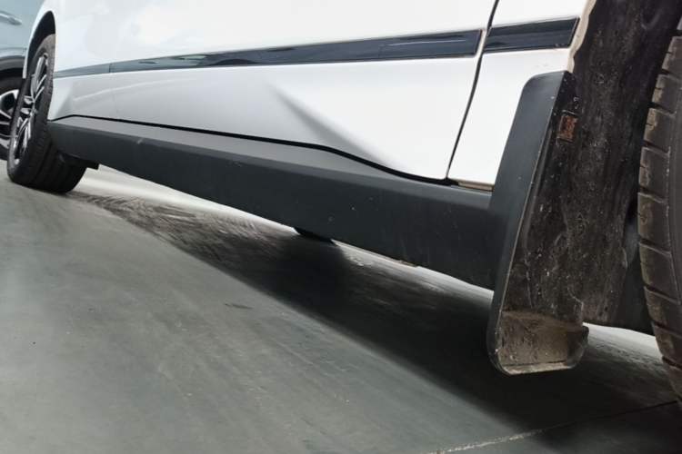 Used BYD Qin L 2025 EV 545KM Cloud Suspension Edition Right Side Sill