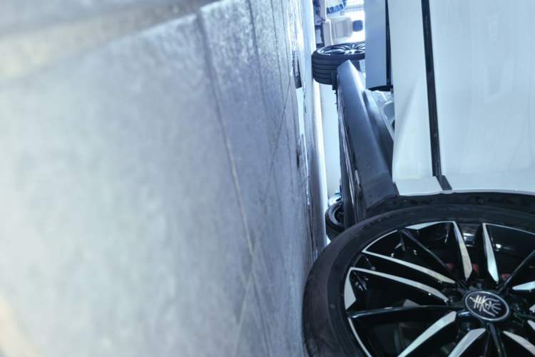 Used BYD Qin L 2025 EV 545KM Beyond Version Right Side Sill