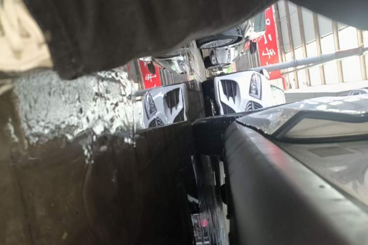 Used BYD Qin L 2025 DM-i Smart Drive 80KM Leading Model Right Side Sill