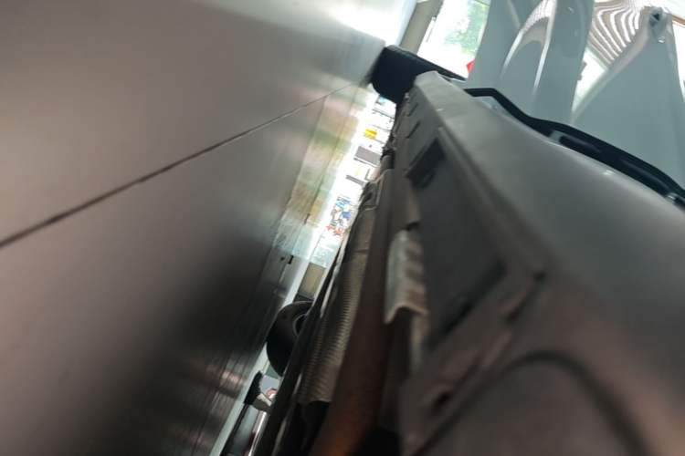 Used BYD Qin L 2025 DM-i Smart Drive 80KM Leading Model Right Side Sill