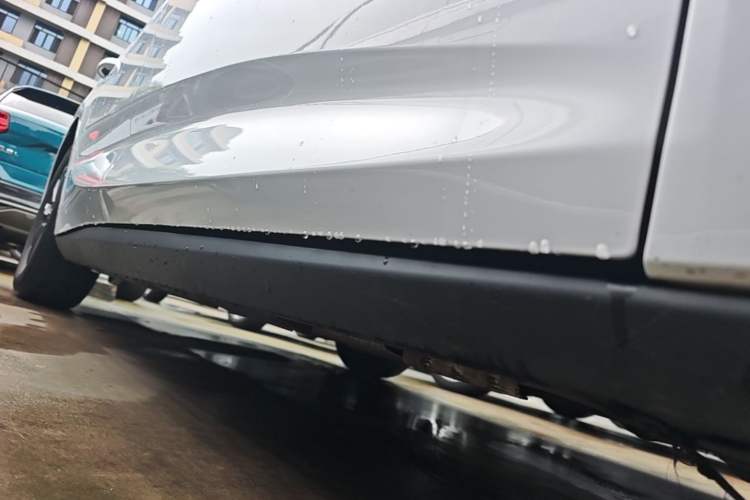 Used BYD Qin L 2025 DM-i Smart Drive 80KM Leading Model Right Side Sill