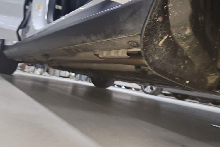 Used BYD Qin L 2025 DM-i Smart Drive 120KM Leading Model Right Side Sill