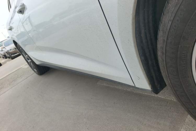 Used BYD Qin L 2025 DM-i Smart Drive 80KM Superior Model Right Side Sill