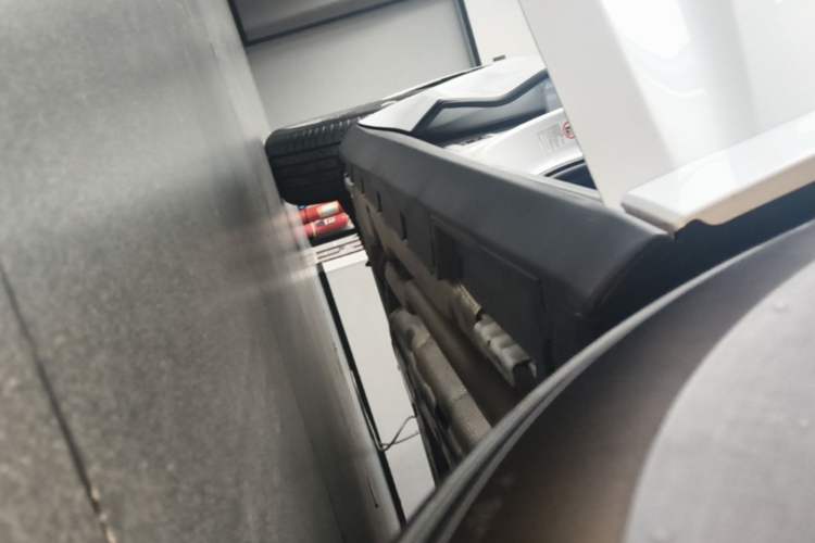 Used BYD Qin L 2025 DM-i Smart Drive 80KM Leading Model Right Side Sill