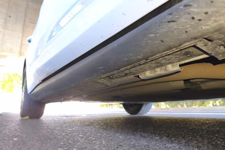 Used BYD Qin L 2025 DM-i Smart Drive 120KM Leading Model Right Side Sill