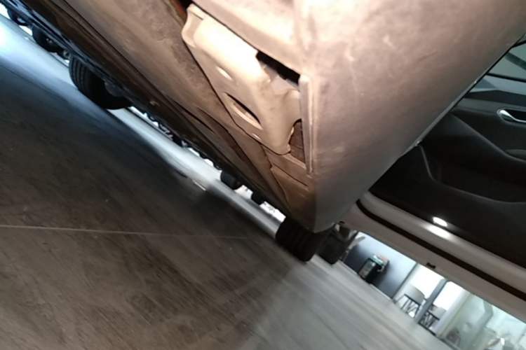 Used BYD Qin L 2025 EV 545KM Cloud Suspension Edition Right Side Sill