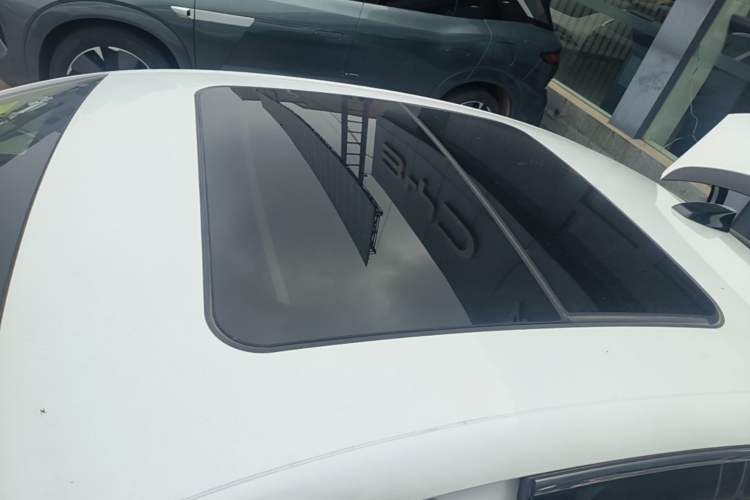 Used BYD Qin L 2025 DM-i Smart Drive 120KM Superior Model Roof