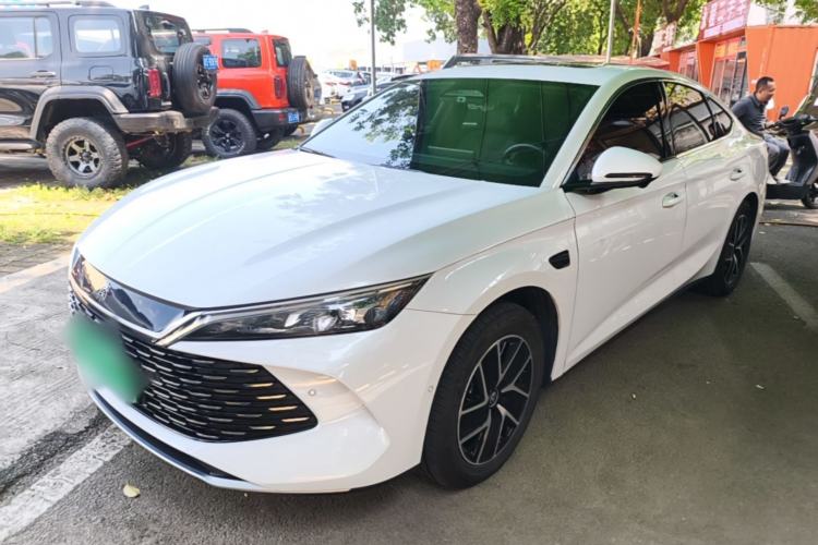BYD Qin L 2025 DM-i Smart Drive 120KM Superior Model