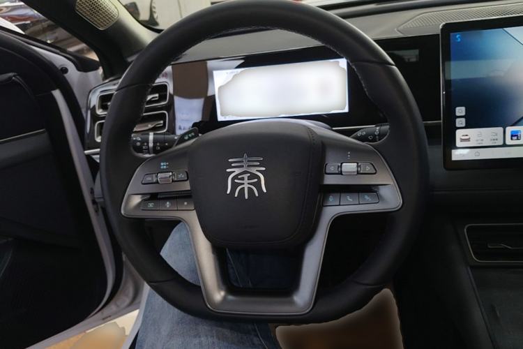 Used BYD Qin L 2025 DM-i Smart Drive 120KM Superior Model Steering Wheel