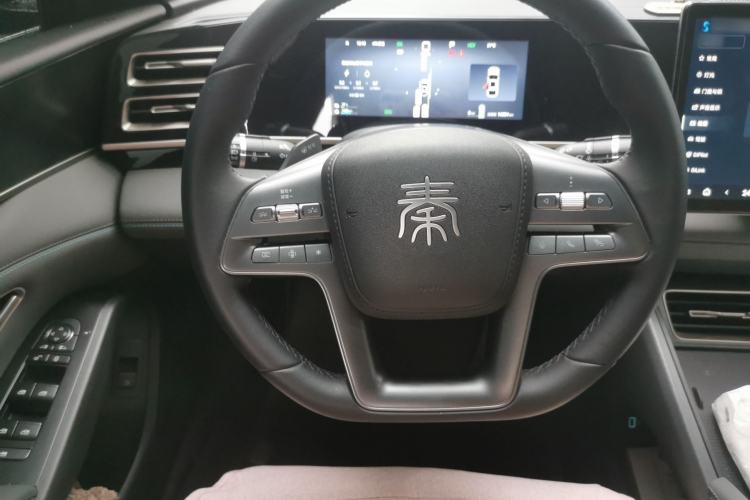 Used BYD Qin L 2025 DM-i Smart Drive 80KM Leading Model Steering Wheel