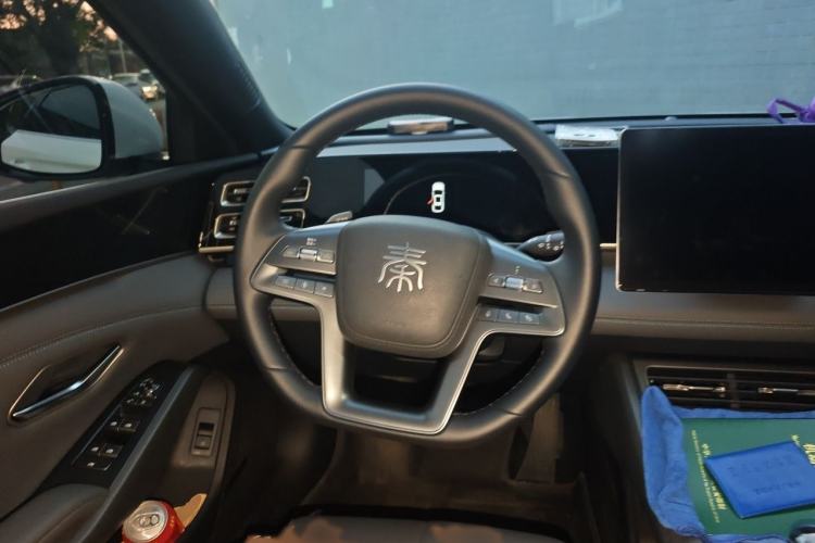 Used BYD Qin L 2025 DM-i Smart Drive 80KM Leading Model Steering Wheel