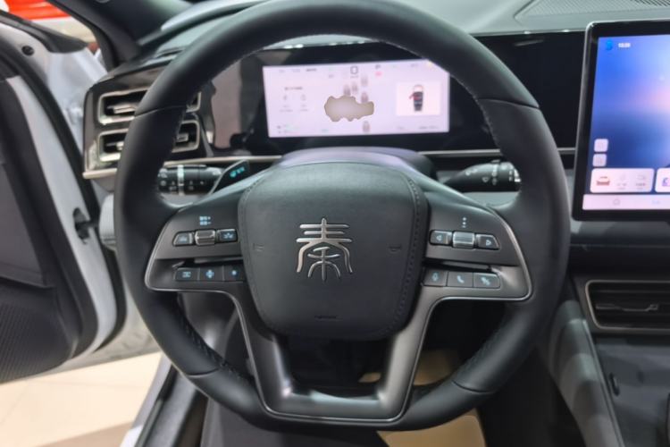 Used BYD Qin L 2025 DM-i Smart Drive 120KM Superior Model Steering Wheel