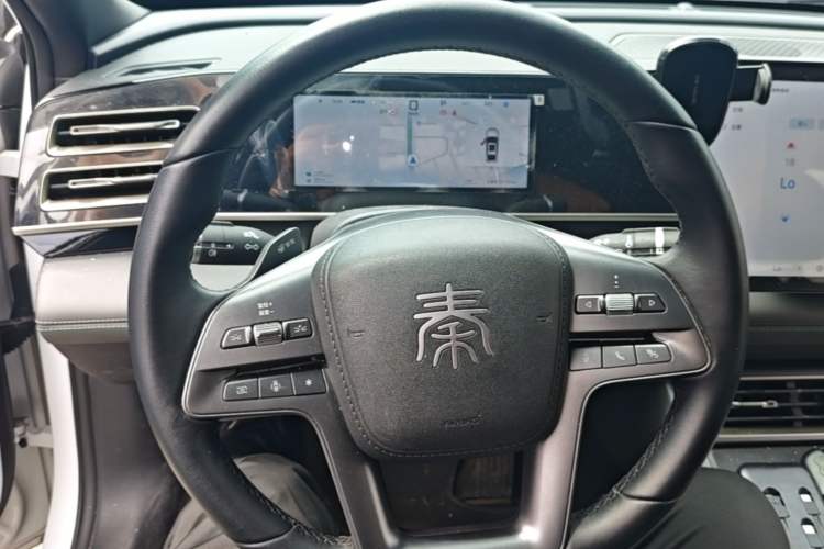 Used BYD Qin L 2025 DM-i Smart Drive 80KM Leading Model Steering Wheel